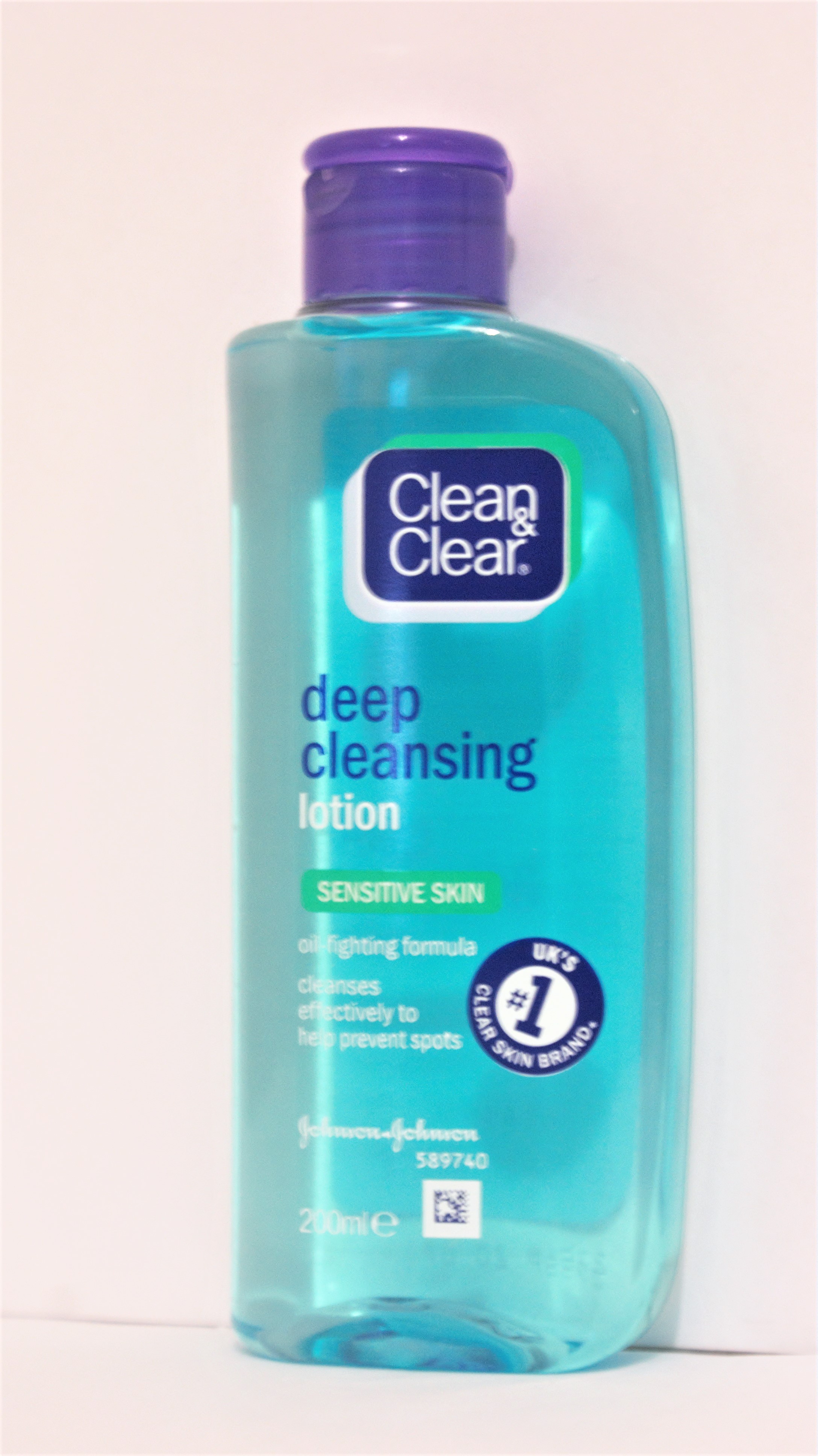 CLEAN & CLEAR Deep Cleansing Lotion Nettoyante du Visage en Profondeur pour Peaux Sensibles 200 ML